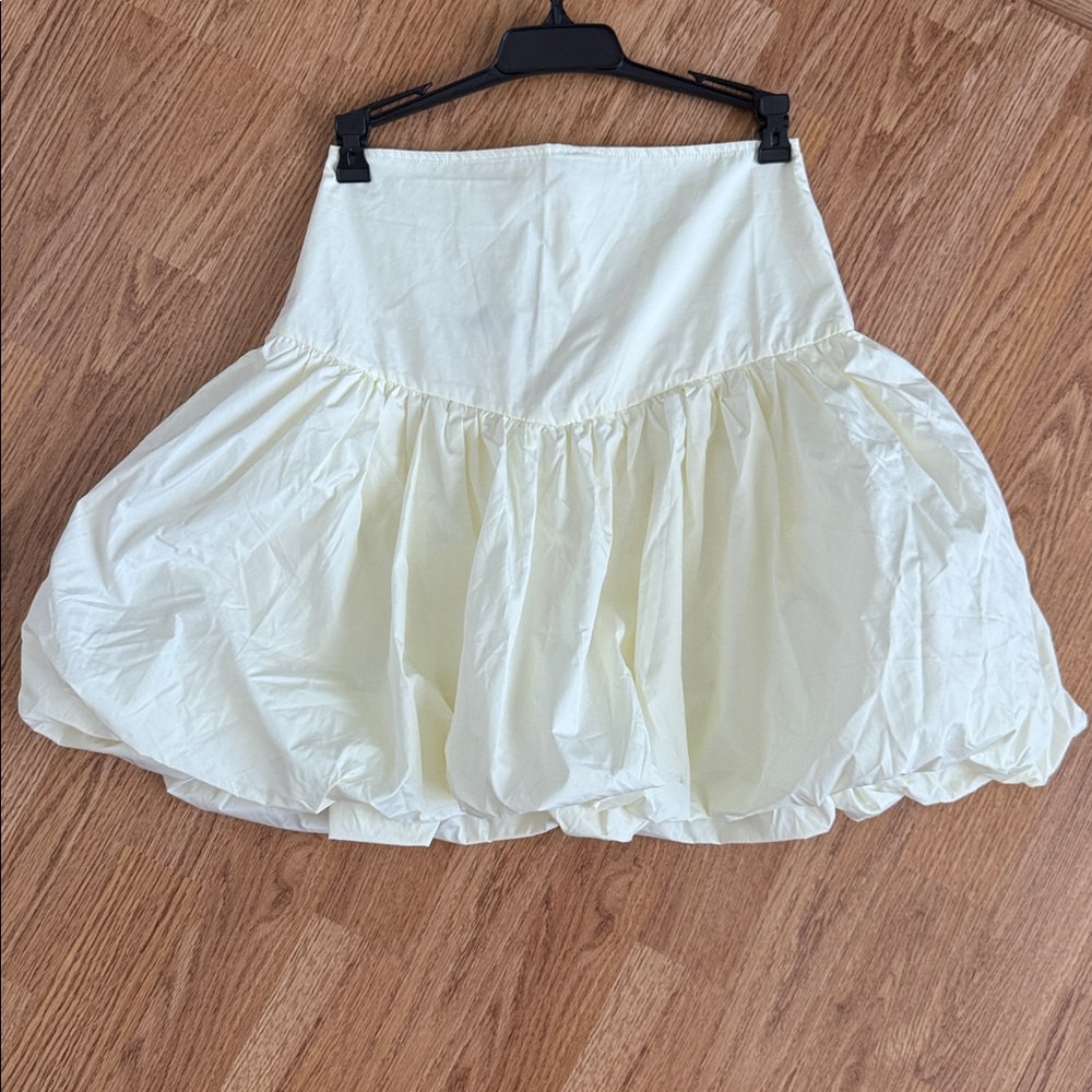 Cream Bubble Skirt